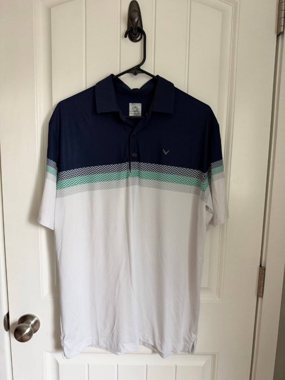 Callaway Navy White Colorblock Golf Polo Mens M Chevron Stripe Performance